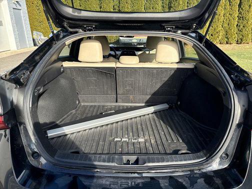 2019 Toyota Prius XLE