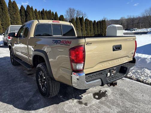 2016 Toyota Tacoma SR5