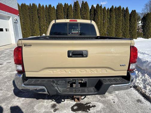 2016 Toyota Tacoma SR5