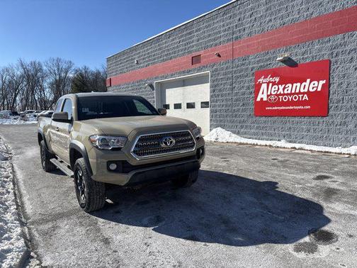 2016 Toyota Tacoma SR5