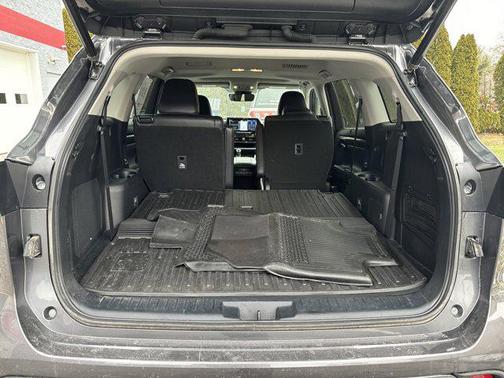 2022 Toyota Highlander Hybrid Limited