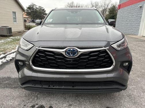 2022 Toyota Highlander Hybrid Limited