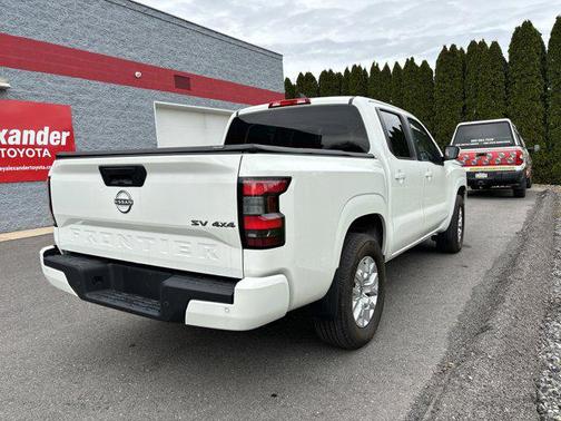 2022 Nissan Frontier SV