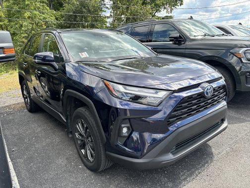 2023 Toyota RAV4 Hybrid XLE Premium