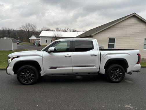 2025 Toyota Tundra Platinum