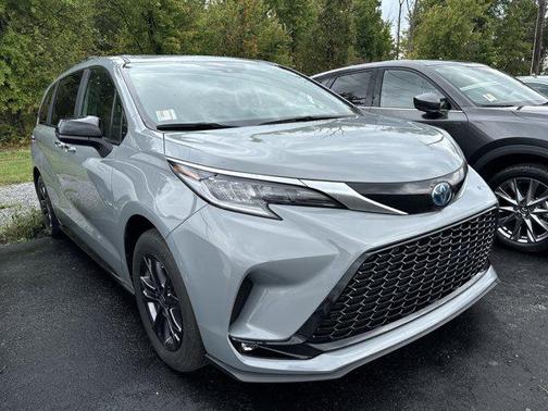 2024 Toyota Sienna XSE 7 Passenger