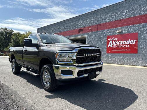 2024 RAM 2500 Tradesman Regular Cab 4x4 8' Box