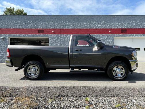 2024 RAM 2500 Tradesman Regular Cab 4x4 8' Box