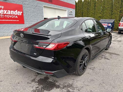 Midnight Black 2025 Toyota Camry SE