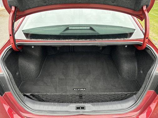 2020 Nissan Altima SR FWD