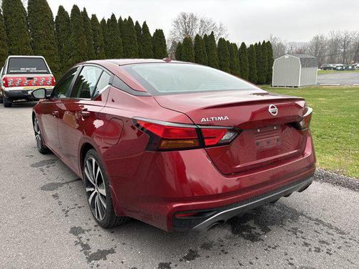 2020 Nissan Altima SR FWD