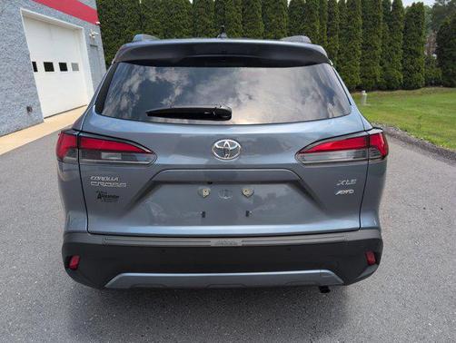 2025 Toyota Corolla Cross XLE