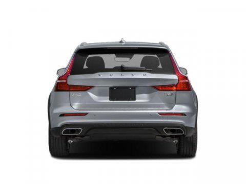 2022 Volvo V60 Cross Country T5