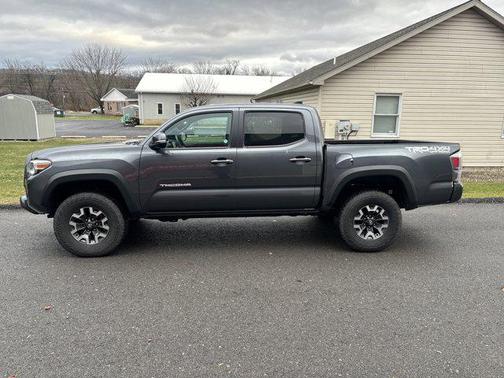 2023 Toyota Tacoma TRD Off Road
