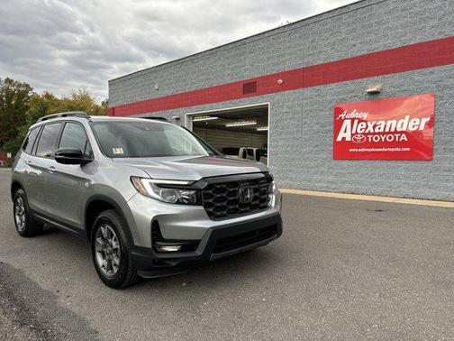 2023 Honda Passport AWD TrailSport