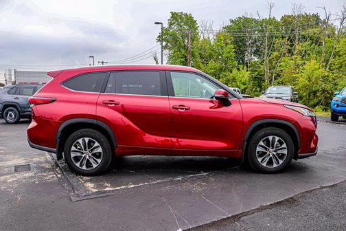 2020 Toyota Highlander XLE