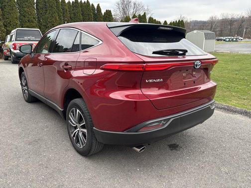 2022 Toyota Venza LE