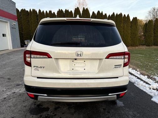 2020 Honda Pilot Touring 8-Passenger