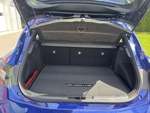 Blue Crush Metallic 2026 Toyota Corolla SE