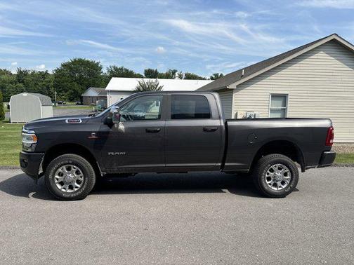 2024 RAM 2500 Laramie Crew Cab 4x4 6'4' Box
