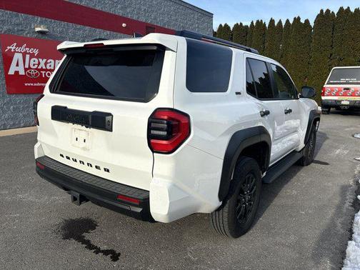 2025 Toyota 4Runner SR5