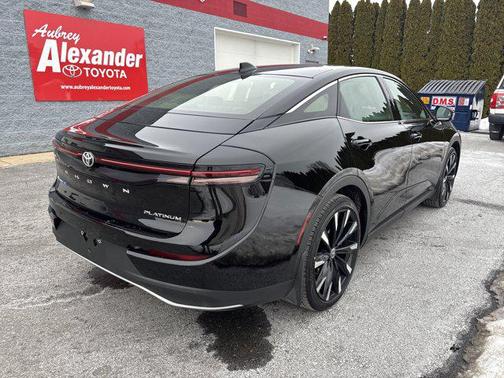 2026 Toyota Crown Platinum