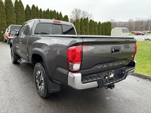 2017 Toyota Tacoma Base