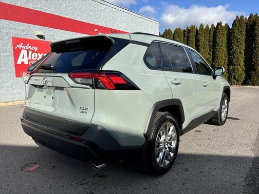 2023 Toyota RAV4 XLE Premium