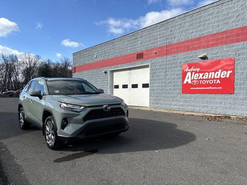 2023 Toyota RAV4 XLE Premium