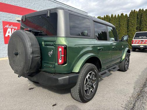 2023 Ford Bronco Outer Banks
