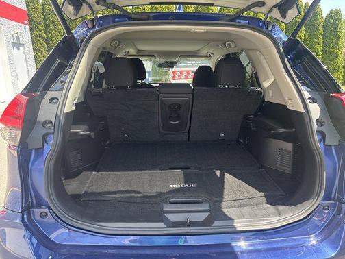 Caspian Blue Metallic 2019 Nissan Rogue SV