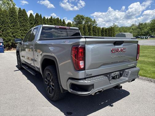Sterling Metallic 2023 GMC Sierra 1500 Elevation