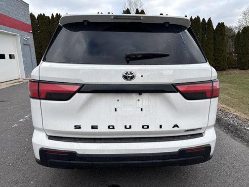 2025 Toyota Sequoia SR5