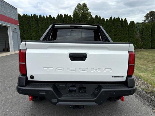 2025 Toyota Tacoma Hybrid Trailhunter