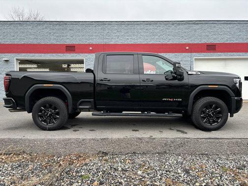 2024 GMC Sierra 2500 AT4