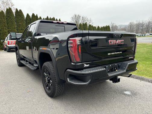 2024 GMC Sierra 2500 AT4