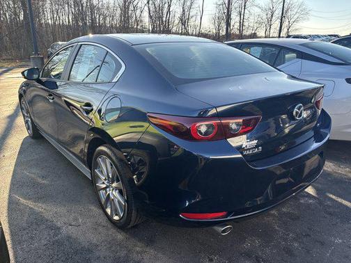 2025 Mazda Mazda3 FWD w/Preferred Package