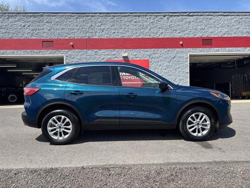 Dark Persian Green Metallic 2020 Ford Escape SE