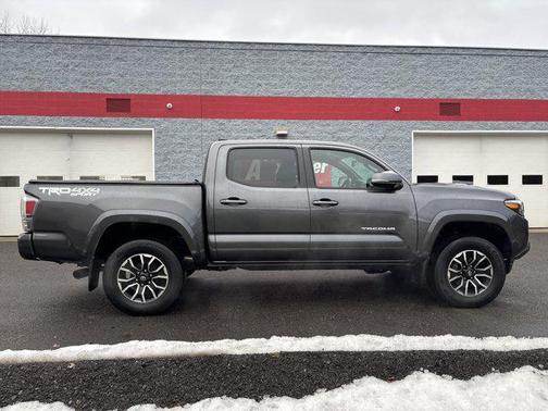 2022 Toyota Tacoma TRD Sport