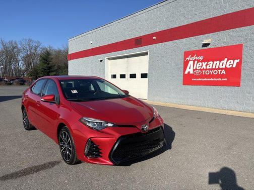Barcelona Red Metallic 2017 Toyota Corolla XSE