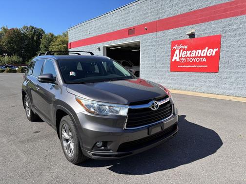 Predawn Gray Mica 2015 Toyota Highlander XLE