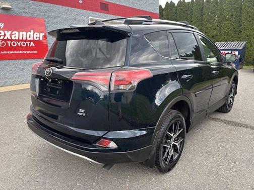 Aqua 2018 Toyota RAV4 SE