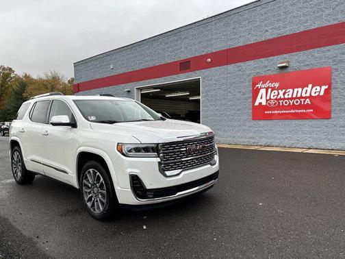 2022 GMC Acadia Denali