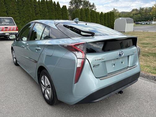 2017 Toyota Prius Three
