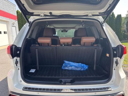 Blizzard Pearl 2019 Toyota Highlander Hybrid Platinum