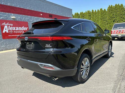 2022 Toyota Venza XLE