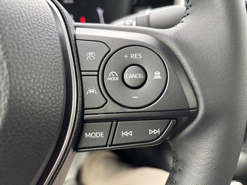 2025 Toyota Corolla Hybrid SE