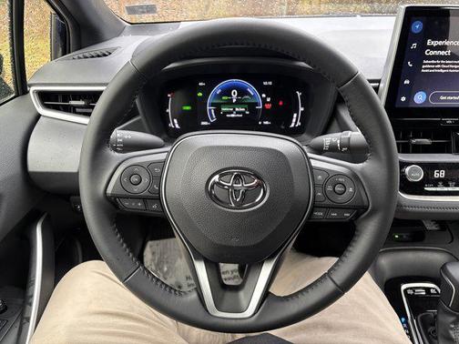 2025 Toyota Corolla Hybrid SE