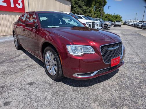 Velvet Red Pearlcoat 2020 Chrysler 300 Touring