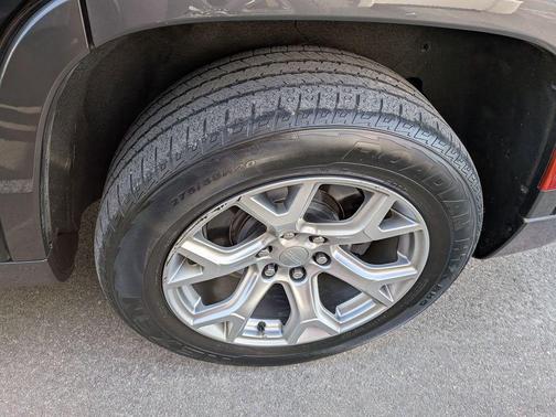 2022 Jeep Wagoneer Series II 4x2